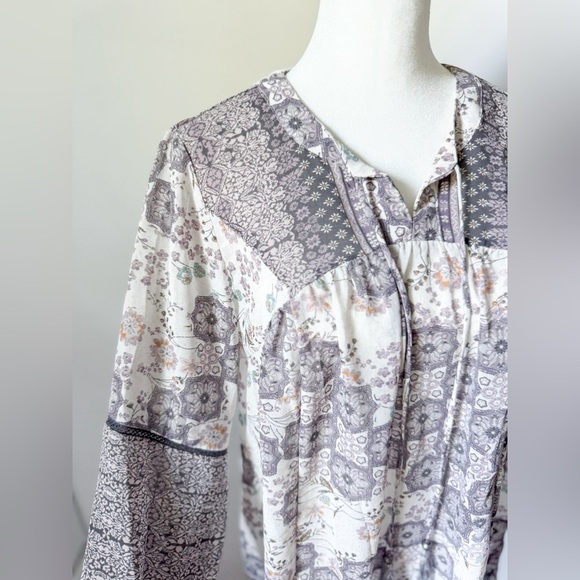 Knox Rose Flowy Floral Top - Picture 3 of 5